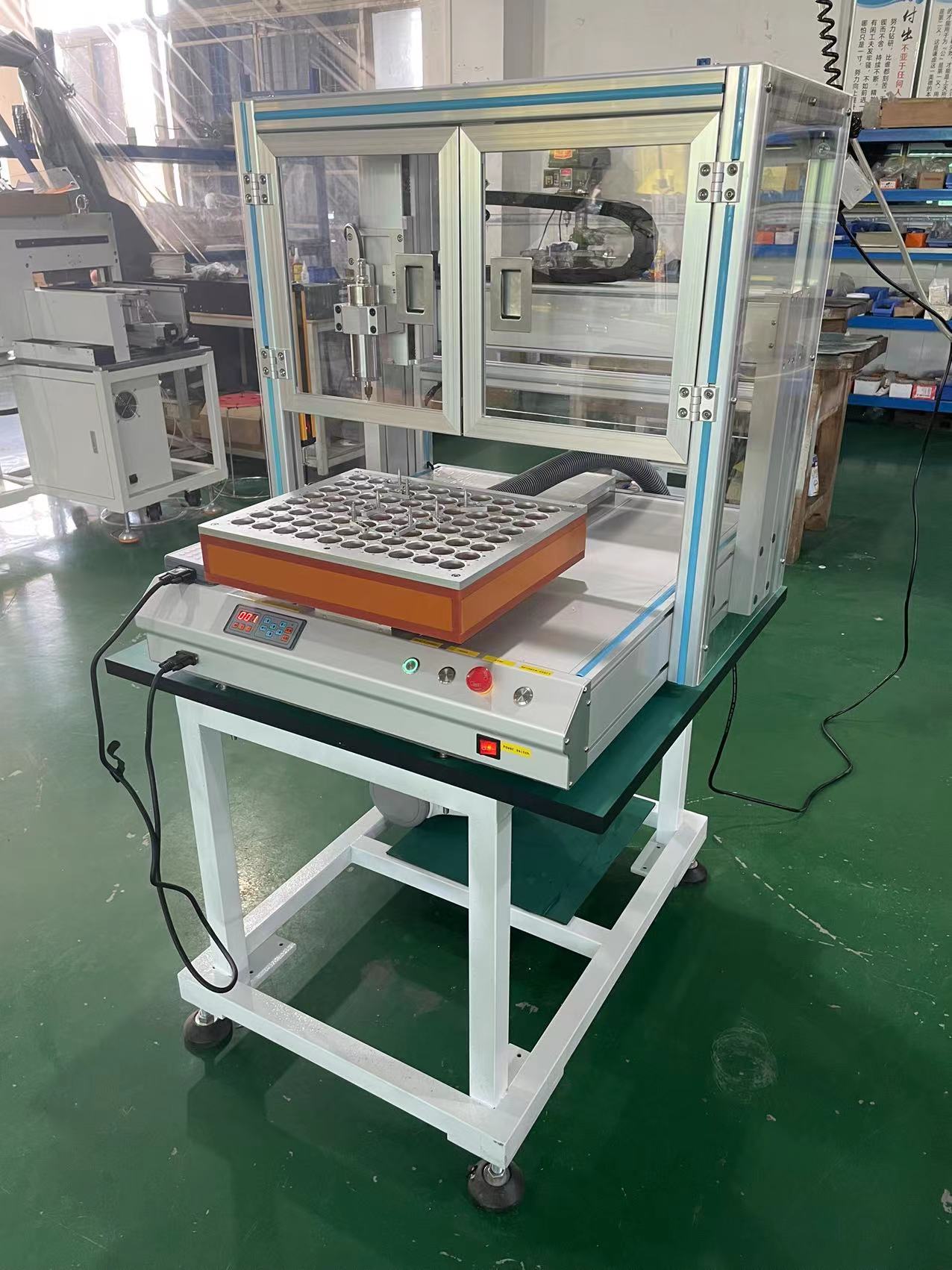 桌面铣刀分板机 (3).jpg